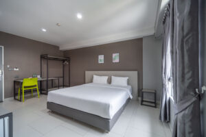 Deluxe King Bed