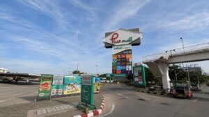 ทำเล 2 Lotus’s Plus Mall บางใหญ่